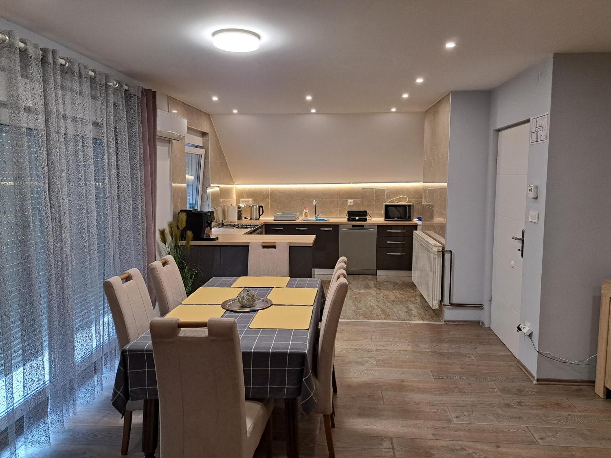Apartman President 크레핀스키타플리스 외부 사진